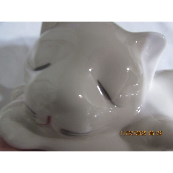 Vintage Lasting Co Products hand painted sleeping kitty cat white pink roses - Picture 6 of 8
